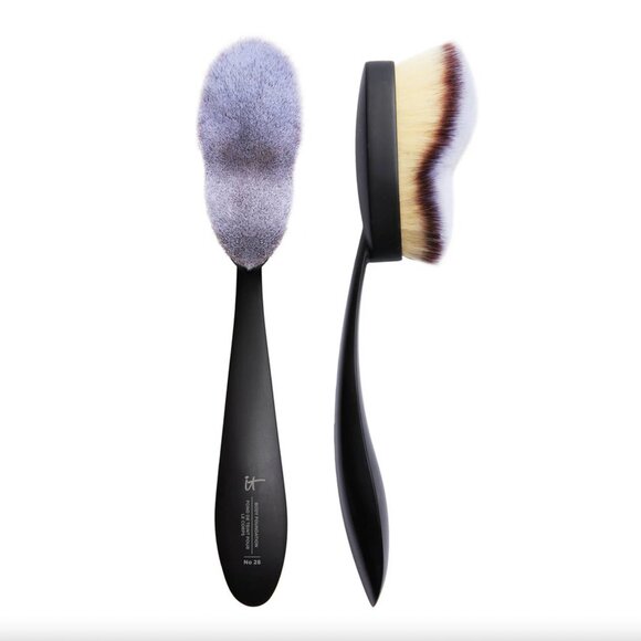 NWT - IT Cosmetics - Heavenly Luxe Body Foundation Brush #28